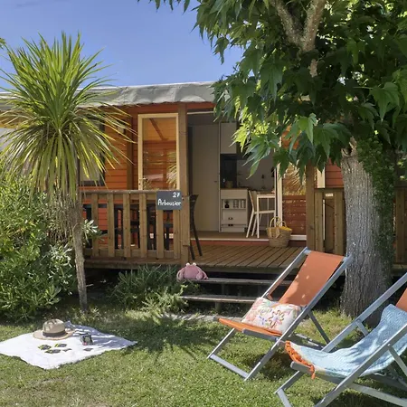 Tahiti Village La Grande Cote Camping